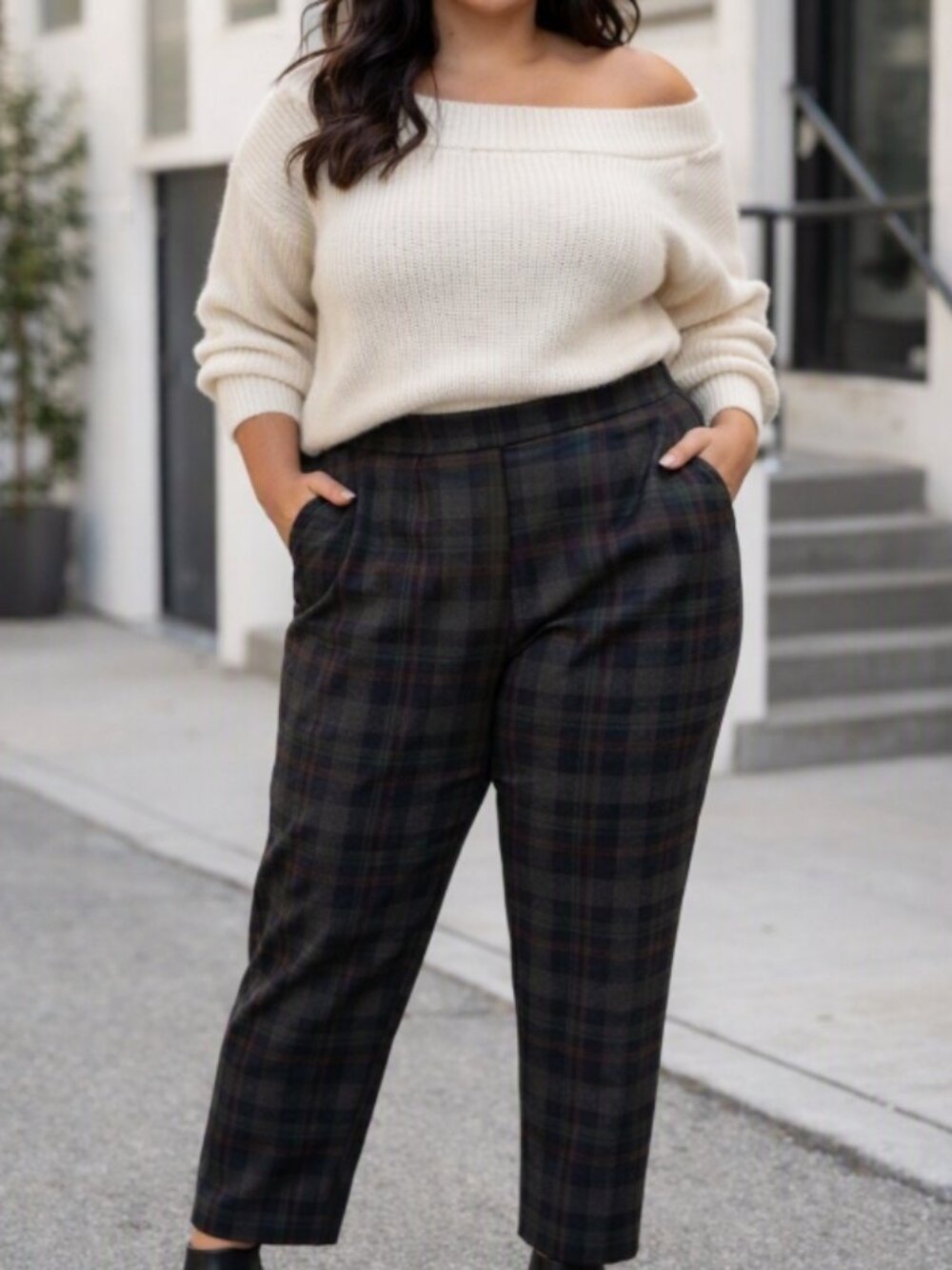 Amanda + Chelsea Plaid Trousers Pants Plus 16 Workwear Chic Modern Academia